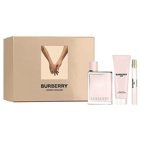 burberry thanksgiving gifts for her|Burberry gift set boots.